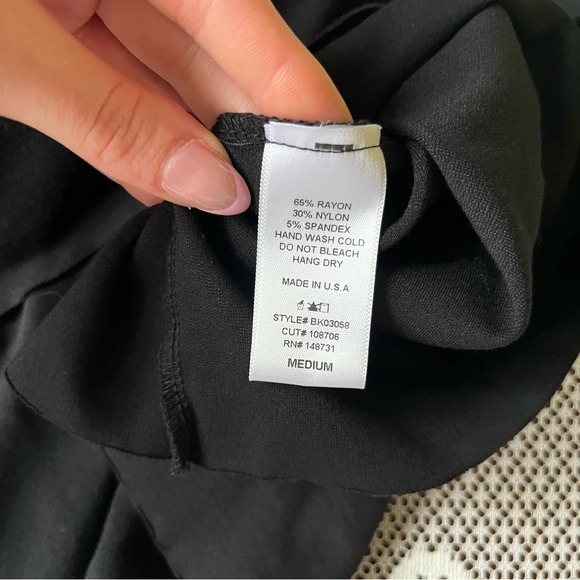 Blue Blush Black Pleated Skater Mini Skirt size medium - Picture 4 of 4